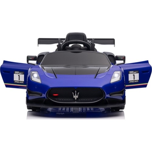 Maserati MC20 GT2 pojazd niebieski