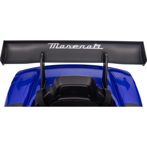 Maserati MC20 GT2 pojazd niebieski