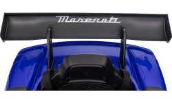 Maserati MC20 GT2 pojazd niebieski