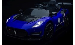 Maserati MC20 GT2 pojazd niebieski