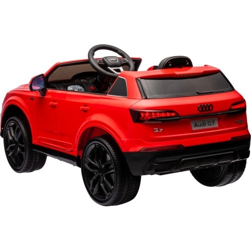 Audi Q7 NEW LIFT pojazd czerwony