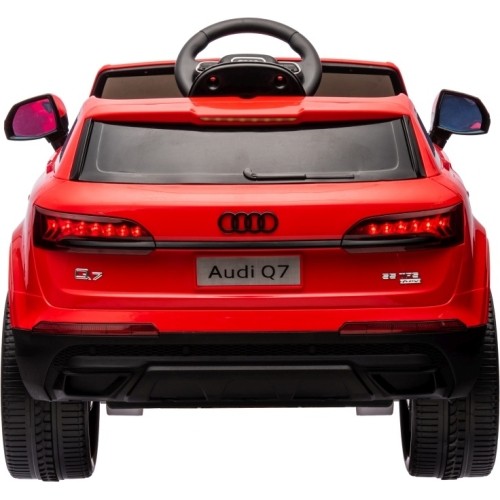Audi Q7 NEW LIFT pojazd czerwony