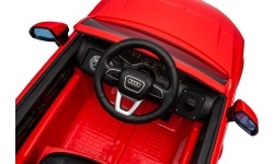 Audi Q7 NEW LIFT pojazd czerwony