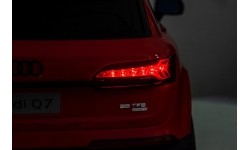 Audi Q7 NEW LIFT pojazd czerwony