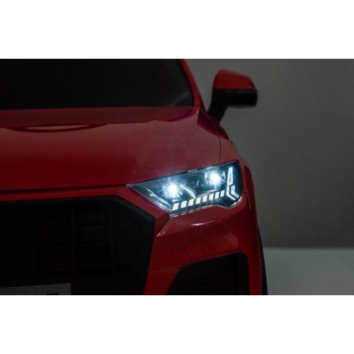 Audi Q7 NEW LIFT pojazd czerwony