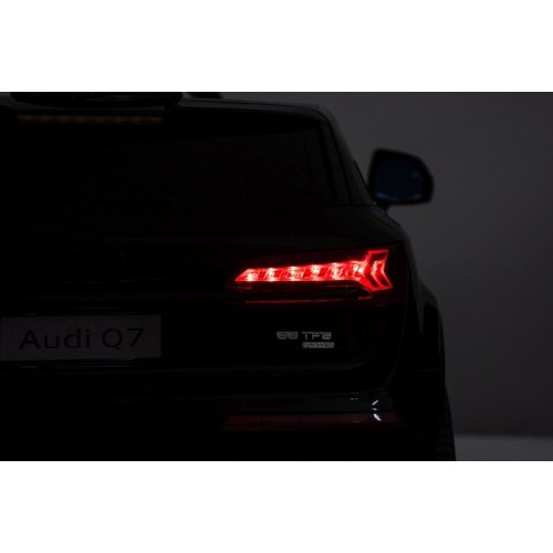 Audi Q7 NOWY pojazd LIFT Niebieski