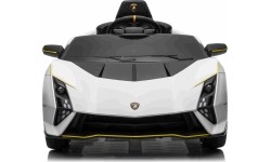 Biały pojazd Lamborghini Invencible
