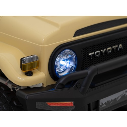 Samochód elektryczny dla dzieci Toyota FJ Cruiser, beżowy