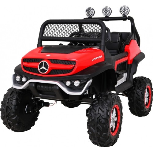Pojazd Mercedes BENZ UNIMOG czerwony