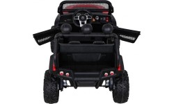Pojazd Mercedes BENZ UNIMOG czerwony