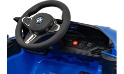 Pojazd BMW M4 Niebieski