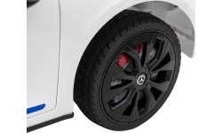 Samochód elektryczny dla dzieci Mercedes Benz AMG EQA, biały