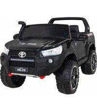 Pojazd elektryczny Toyota Hilux, czarny