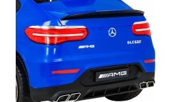 Pojazd elektryczny Mercedes Benz GLC63S, niebieski