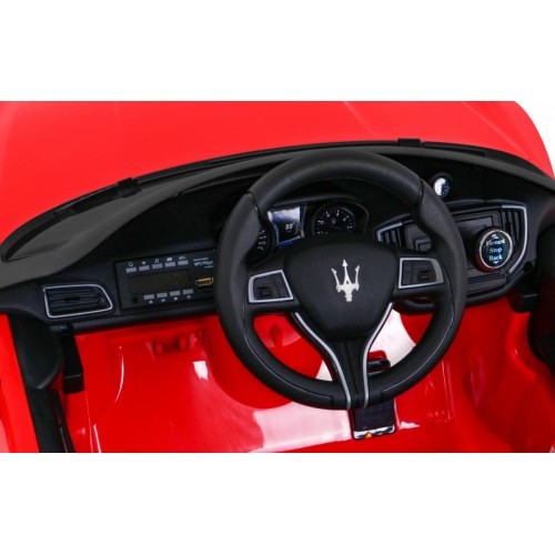 Pojazd elektryczny Maserati Ghibli, czerwony