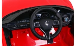 Pojazd elektryczny Maserati Ghibli, czerwony
