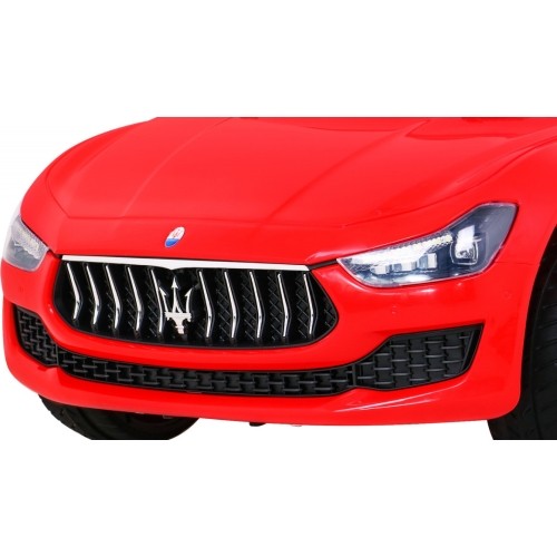 Pojazd elektryczny Maserati Ghibli, czerwony