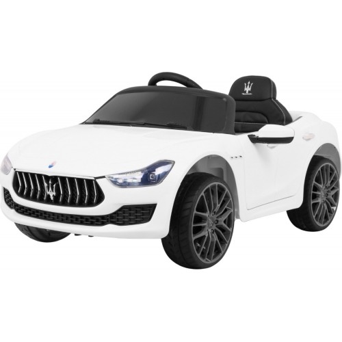 Pojazd elektryczny Maserati Ghibli, biały