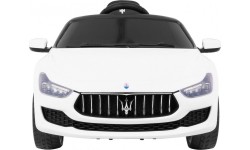 Pojazd elektryczny Maserati Ghibli, biały