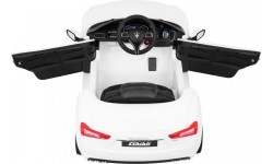 Pojazd elektryczny Maserati Ghibli, biały