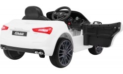 Pojazd elektryczny Maserati Ghibli, biały