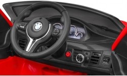 Pojazd BMW X6M czerwony