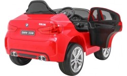 Pojazd BMW X6M czerwony