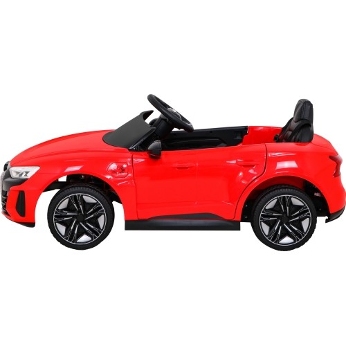 Pojazd elektryczny Audi RS E-Tron GT, czerwony