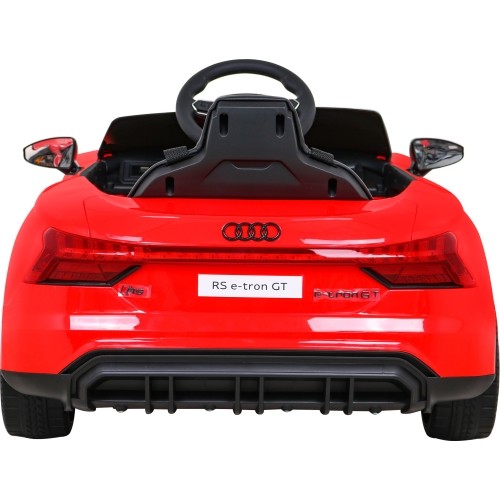 Pojazd elektryczny Audi RS E-Tron GT, czerwony