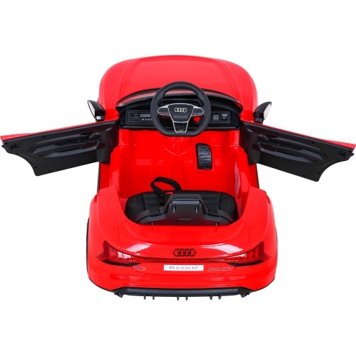 Pojazd elektryczny Audi RS E-Tron GT, czerwony