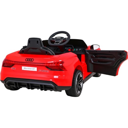 Pojazd elektryczny Audi RS E-Tron GT, czerwony