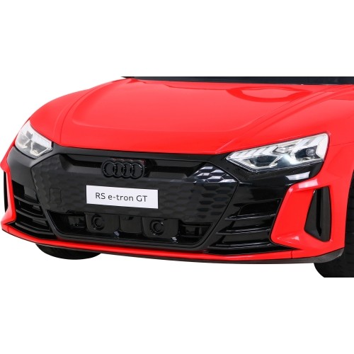 Pojazd elektryczny Audi RS E-Tron GT, czerwony