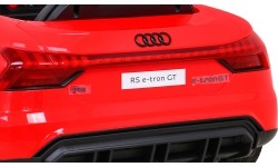 Pojazd elektryczny Audi RS E-Tron GT, czerwony