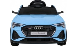 Pojazd elektryczny Audi E-Tron Sportback, niebieski