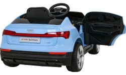 Pojazd elektryczny Audi E-Tron Sportback, niebieski