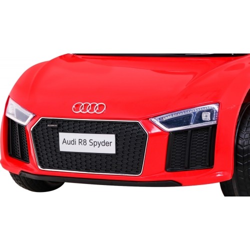 Pojazd elektryczny Audi R8, czerwony
