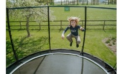 Trampolina EXIT Allure Premium ø427 cm z siatką ochronną, czarna