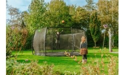 EXIT Dynamiczna trampolina naziemna ø427cm z siatką zabezpieczającą - czarna