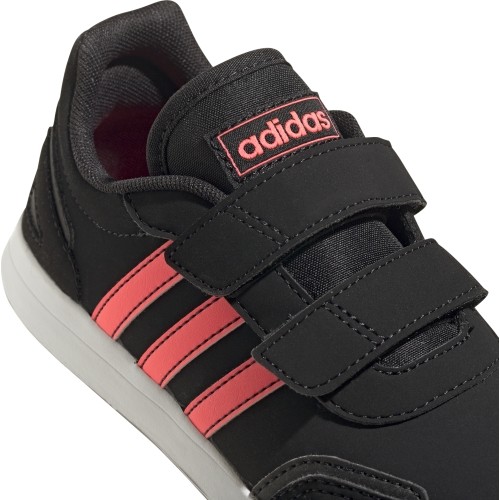 Adidas buty dla dziewczynek Vs Switch 3 C Black FW3982