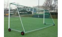 Bramka piłkarska Coma-Sport PN-149TK 7,3x2,44 z kółkami