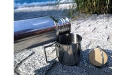 Kubek turystyczny ze stali nierdzewnej ze skłądanym uchem BasicNature Space Safer Mini - 0,35 l