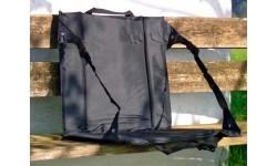 Turystyczna podkładka do siedzenia z opraciem Outdoors Travelchair - czarna