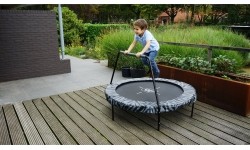 Trampolina EXIT Tiggy junior z drążkiem ø140cm - czarna/szara