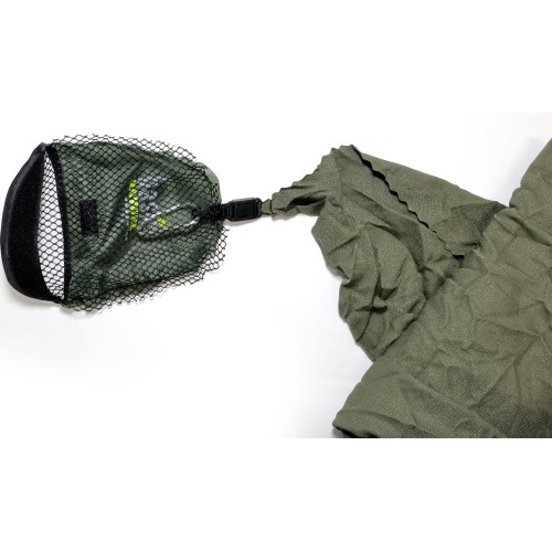 Ręcznik turystyczny w woreczku z karabińczykiem BasicNature Mini - 40x40 cm, zielony