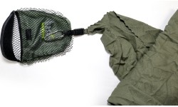 Ręcznik turystyczny w woreczku z karabińczykiem BasicNature Mini - 40x40 cm, zielony