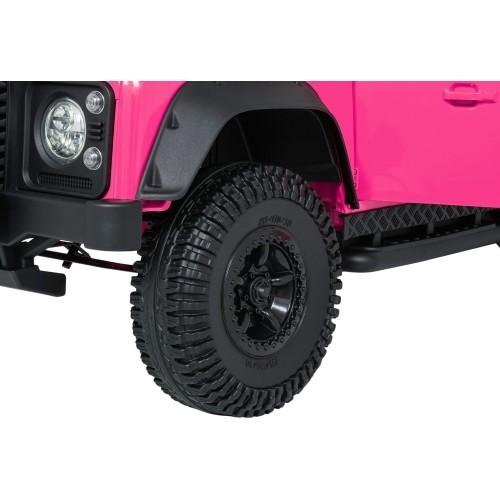Land Rover Defender 110 SVX Concept - różowy pojazd