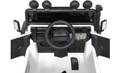 Land Rover Defender 110 SVX Concept pojazd elektryczny biały