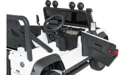 Land Rover Defender 110 SVX Concept pojazd elektryczny biały