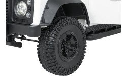 Land Rover Defender 110 SVX Concept pojazd elektryczny biały