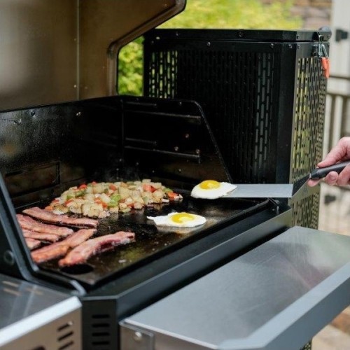 Grill zewnętrzny i wędzarnia Masterbuilt Gravity Series 800